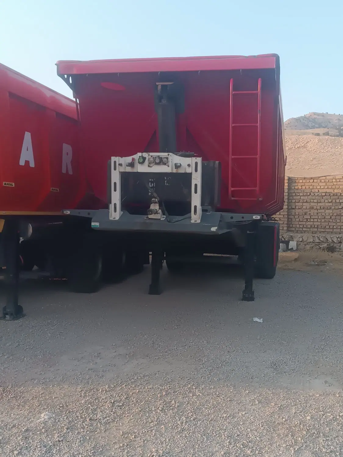 کمپرس سه محور شرکتی اروم تریلر مدل ۹۸|خودرو سنگین|تهران, نازیآباد|دیوار