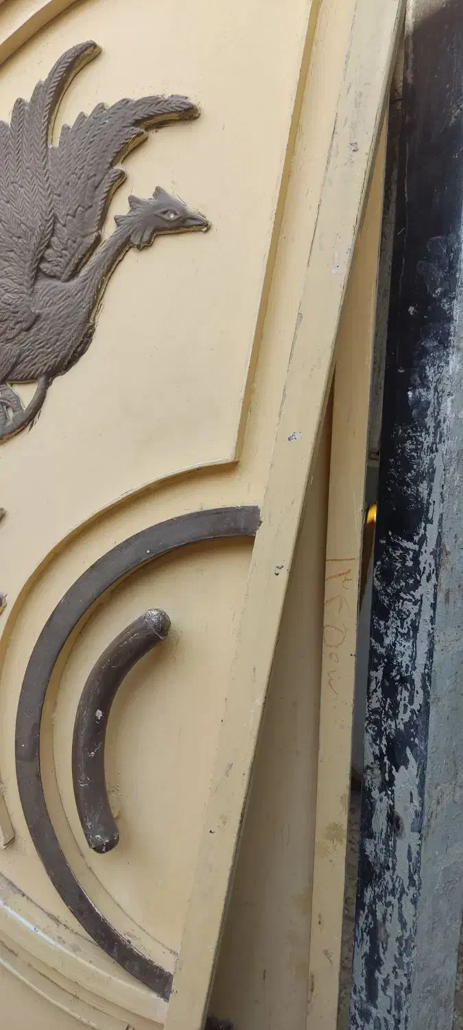 در بزرگ باغ. ویلایی|مصالح و تجهیزات ساختمان|تنکمان, |دیوار