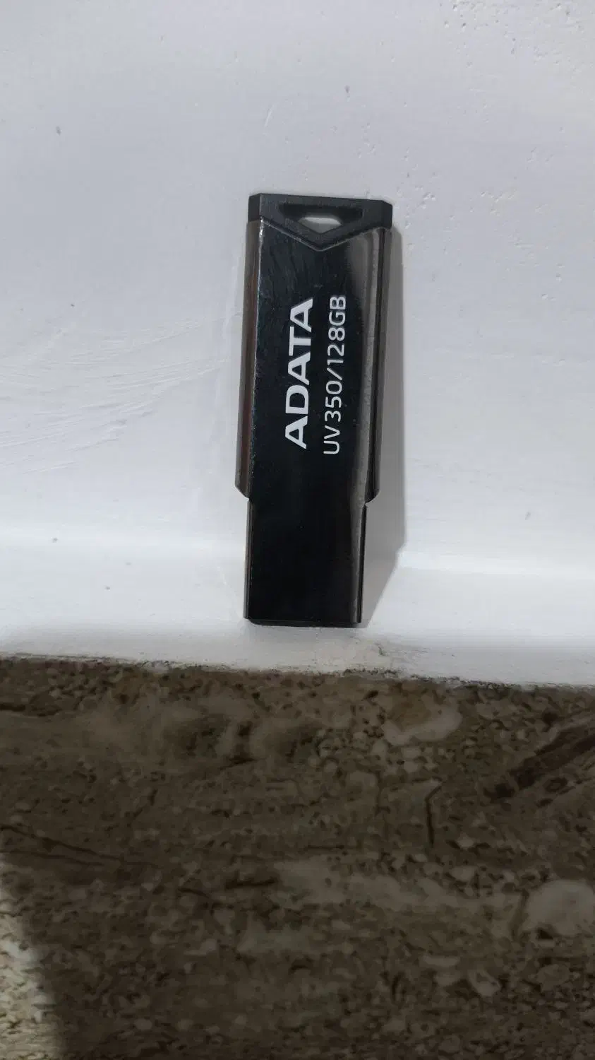 فلش ۱۲۸ و آداپتور آیفون|لوازم جانبی موبایل و تبلت|زاهدان, |دیوار