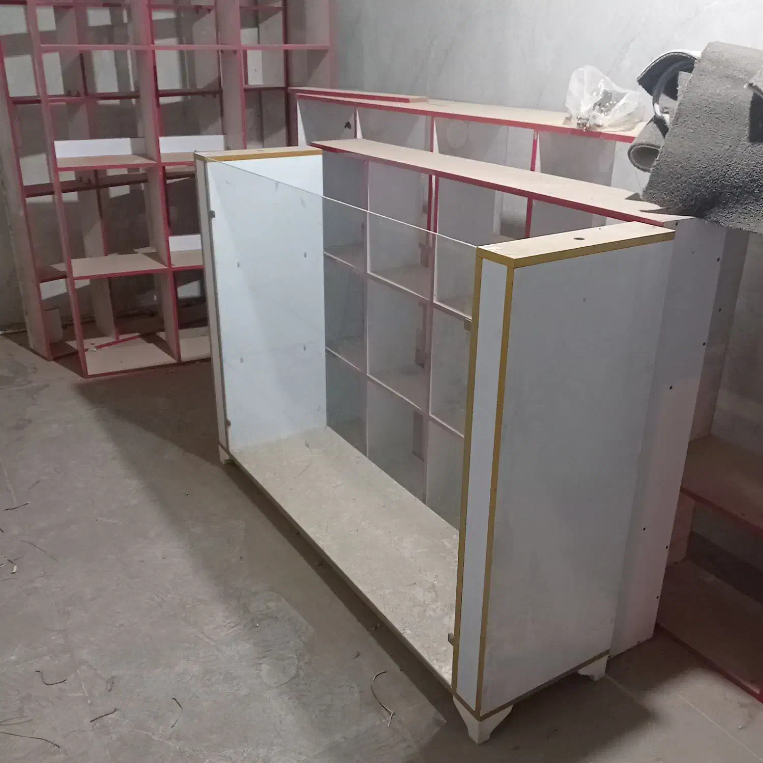 قفسه لباس و پیش خوان|فروشگاه و مغازه|رباطکریم, الارد|دیوار