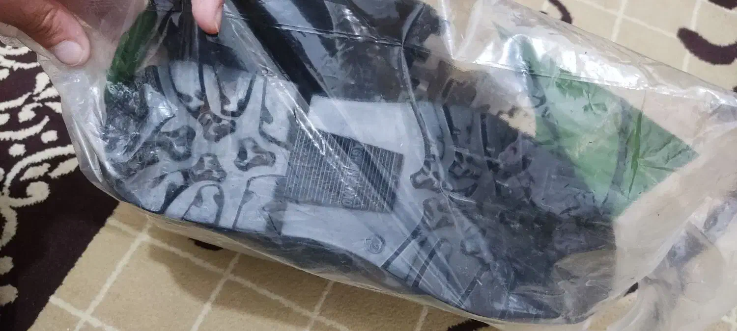 پوتین سربازی|کیف، کفش، کمربند|مرودشت, ابوذر جنوبی|دیوار