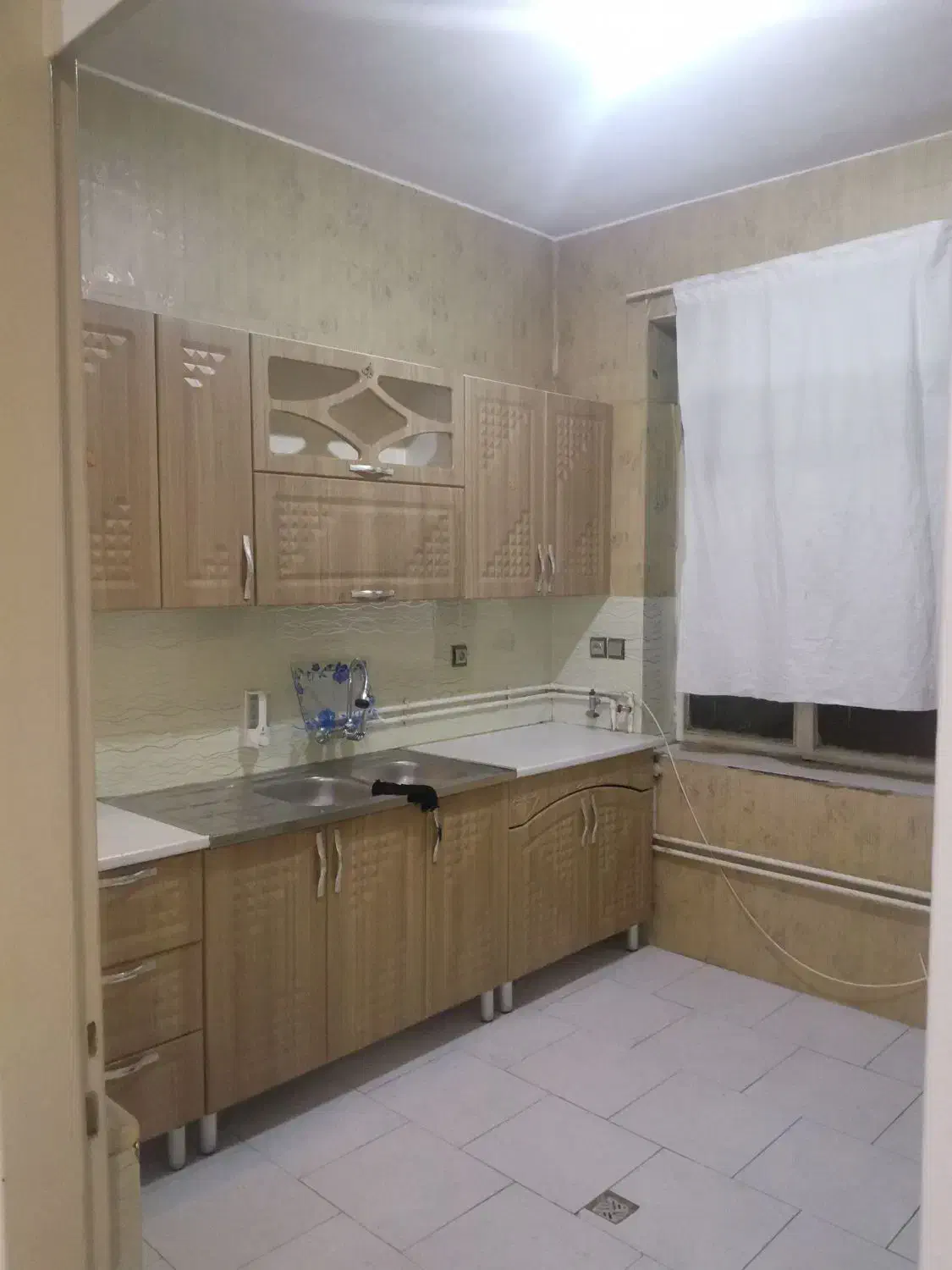 آپارتمان ۷۵ متری تخلیه اجاره فقط به زوج