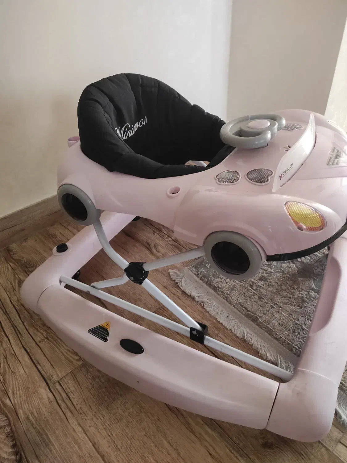 روروئک دلیجان|کالسکه و لوازم جانبی|رشت, شهرک قدس|دیوار