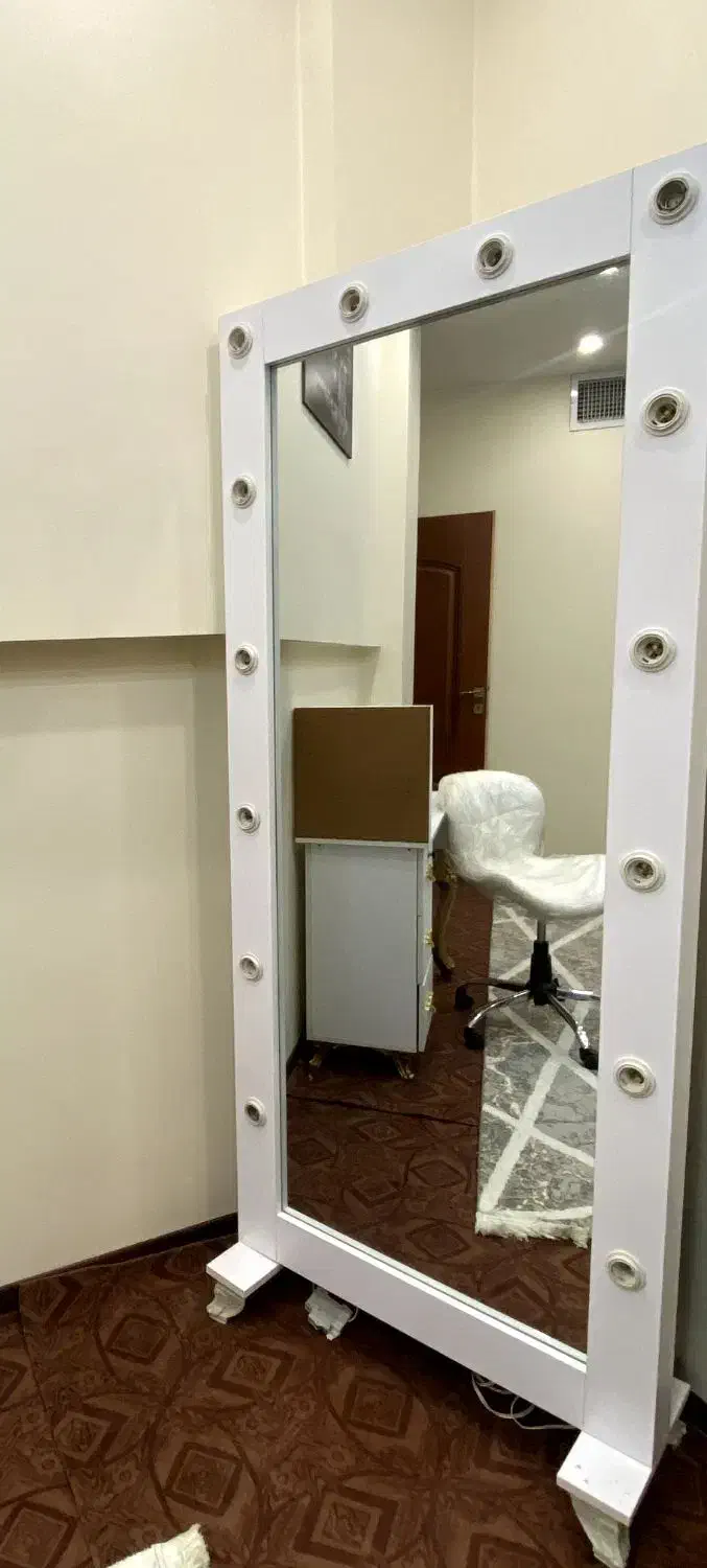 آینه قدی|مبلمان خانگی و میز عسلی|قرچک, محمد آباد|دیوار