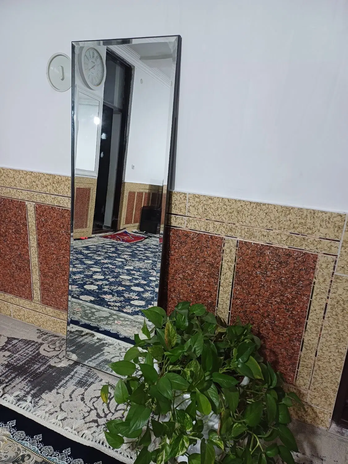 آینه قدی|آینه|خرمآباد, |دیوار