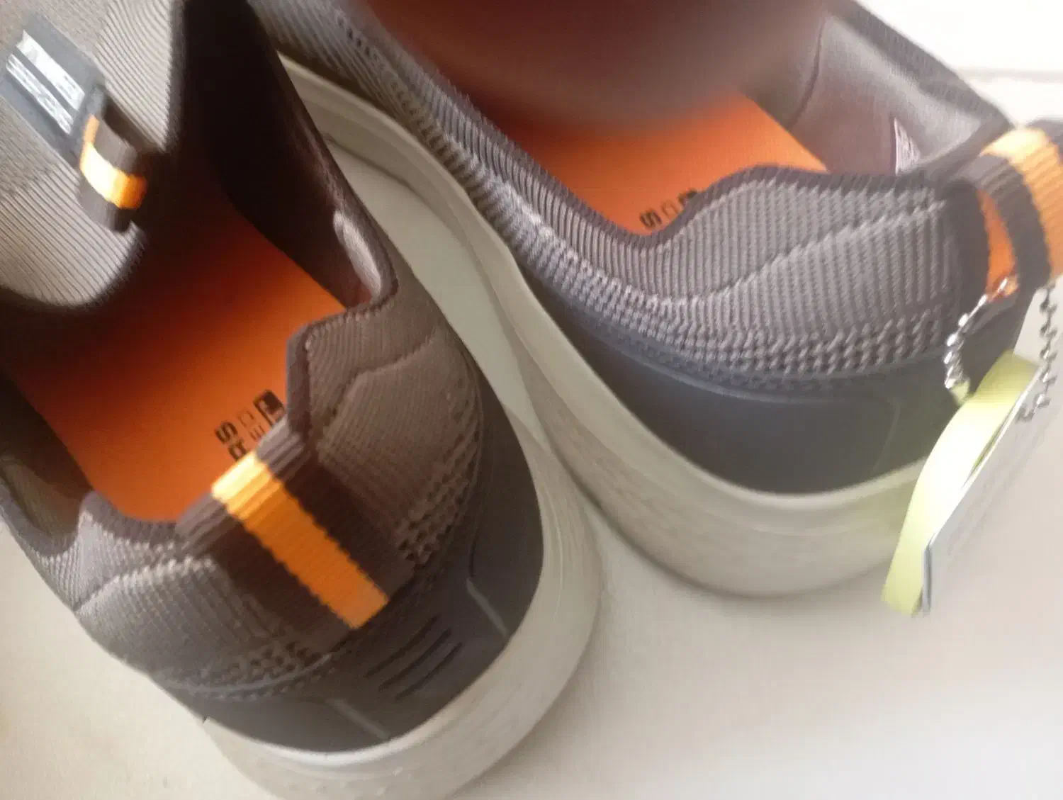 کفش اسکیچرز آمریکایی لیبل ویتنام مو|کیف، کفش، کمربند|اصفهان, خانه اصفهان|دیوار