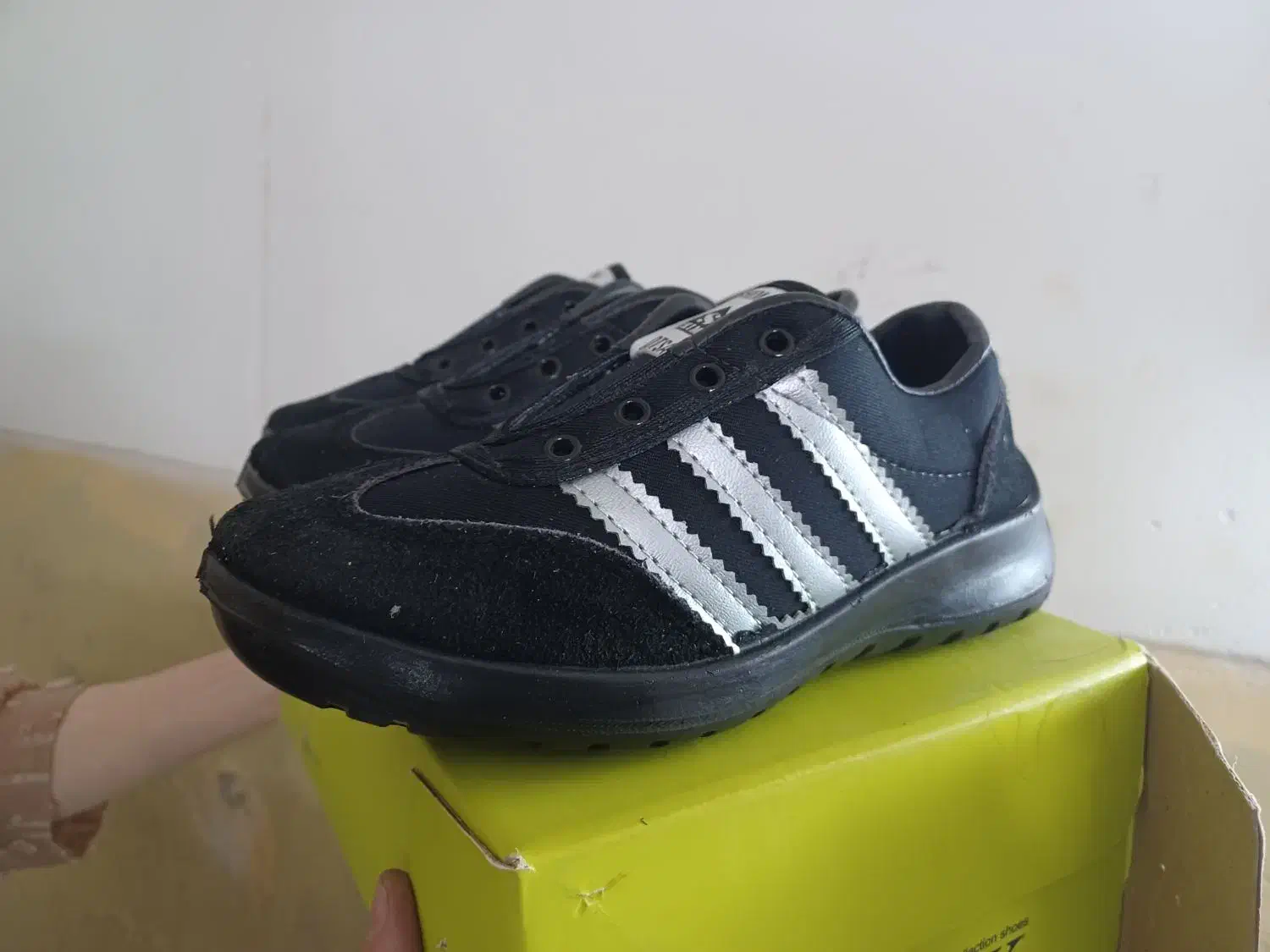 کامل نو|کیف، کفش، کمربند|نسیم‌شهر, |دیوار