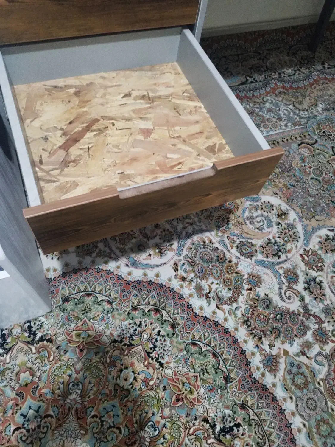 جنس ام دیف میز تحریر با چوب خیلی خوب|میز تحریر و کامپیوتر|شیراز, شهرک گلدشت حافظ|دیوار