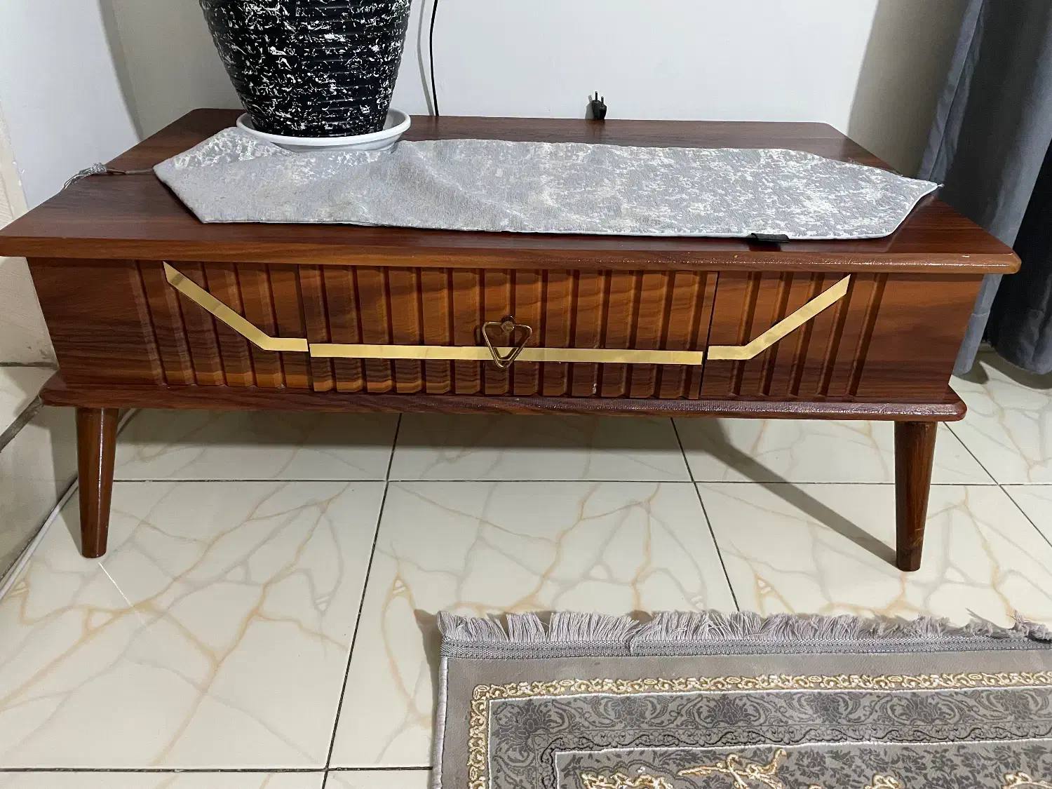 میز جلو‌مبلی|مبلمان خانگی و میز عسلی|کهریزک, |دیوار