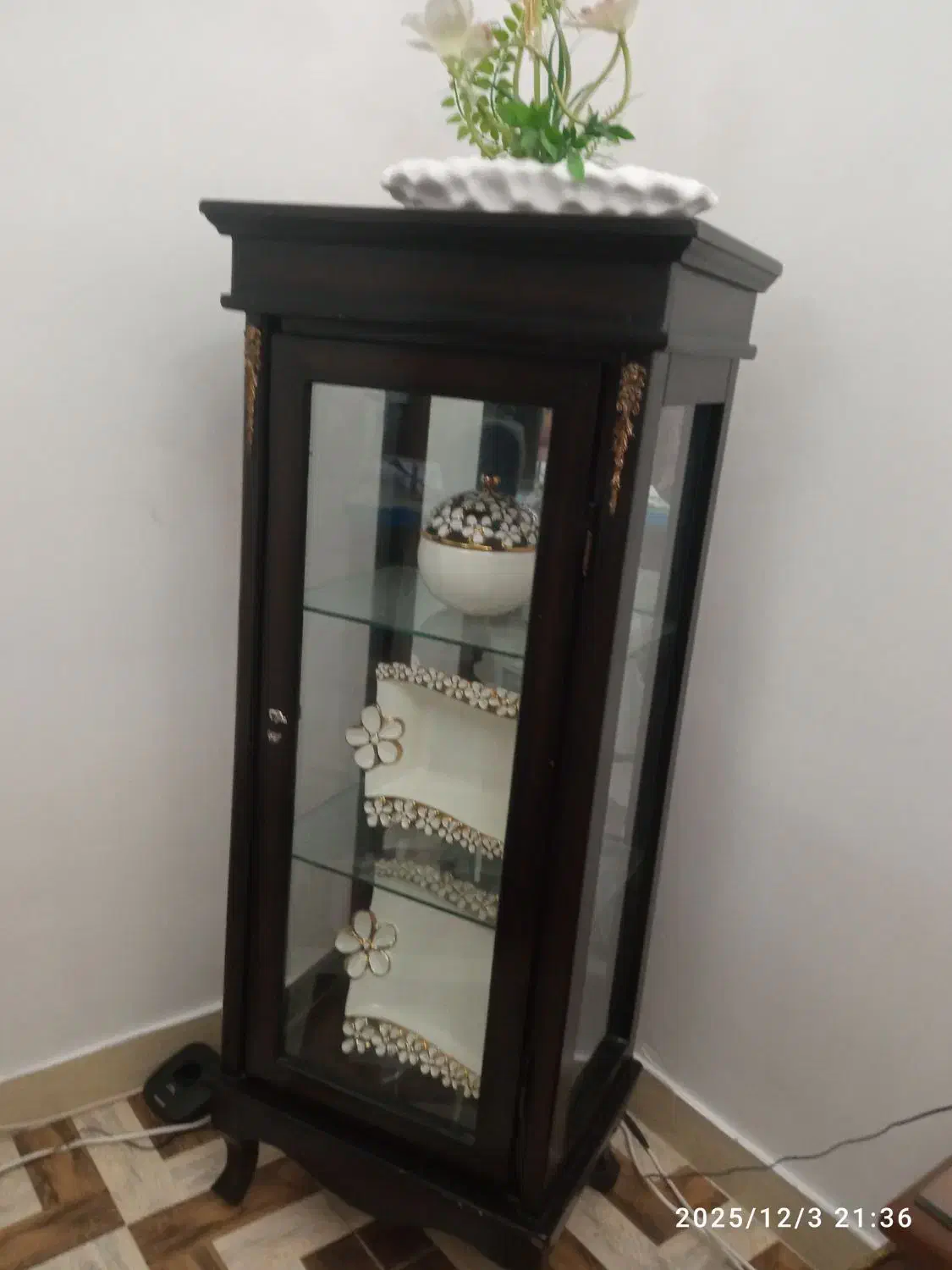 مینی ویترین|بوفه، ویترین، کنسول|میانه, |دیوار