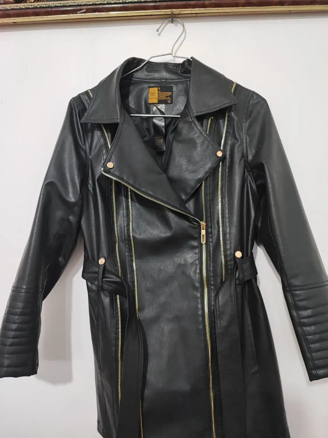 کاپیشن چرم|لباس|گلپایگان, |دیوار