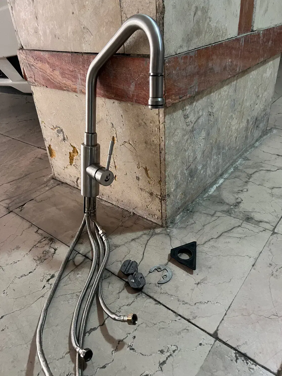 توالت فرنگی- شیر آشپزخانه-رادیاتور|لوازم سرویس بهداشتی|تهران, سردارجنگل|دیوار