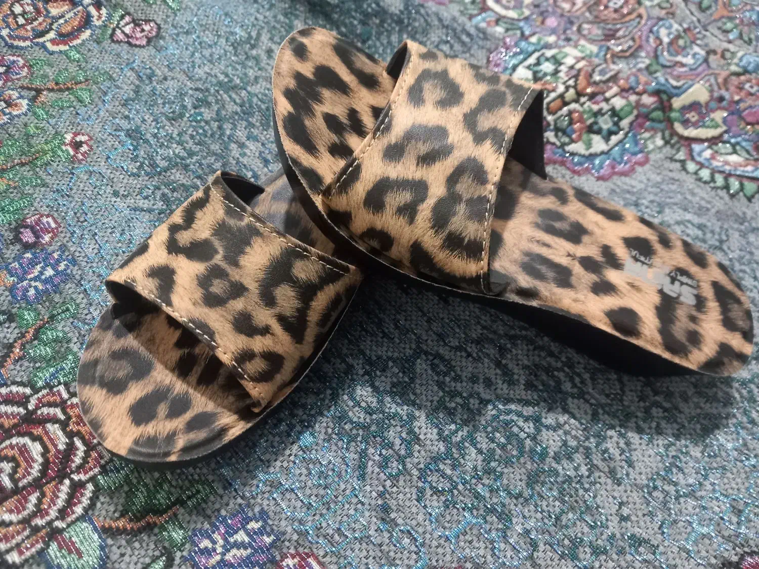 دمپایی|کیف، کفش، کمربند|سبزوار, شرق کال عیدگاه|دیوار