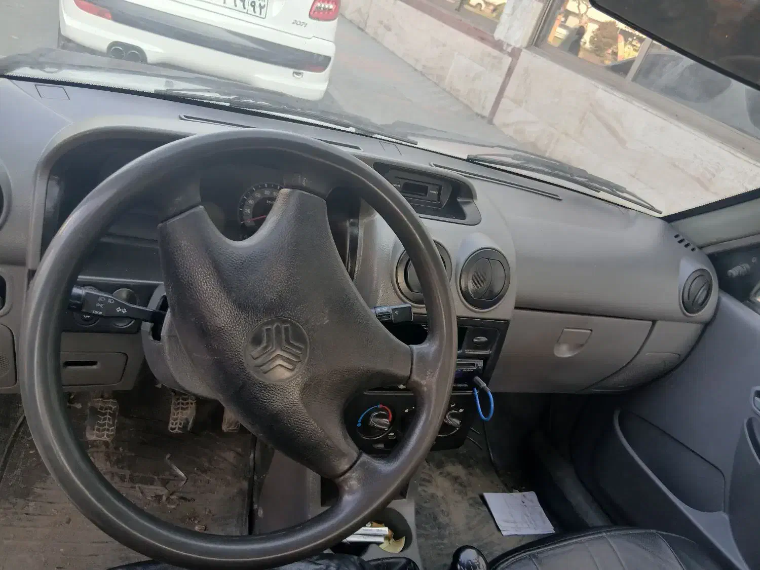 فروشی مدل ۹۰ پراید سفید|خودرو سواری و وانت|آمل, |دیوار