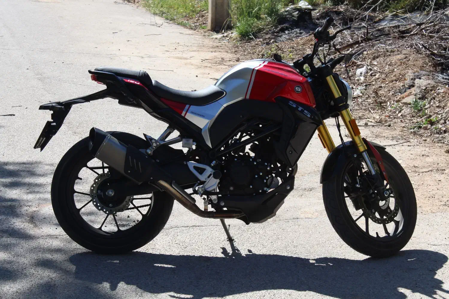 cb150 اشیل|موتورسیکلت|صدرا-فارس, فاز ۱|دیوار