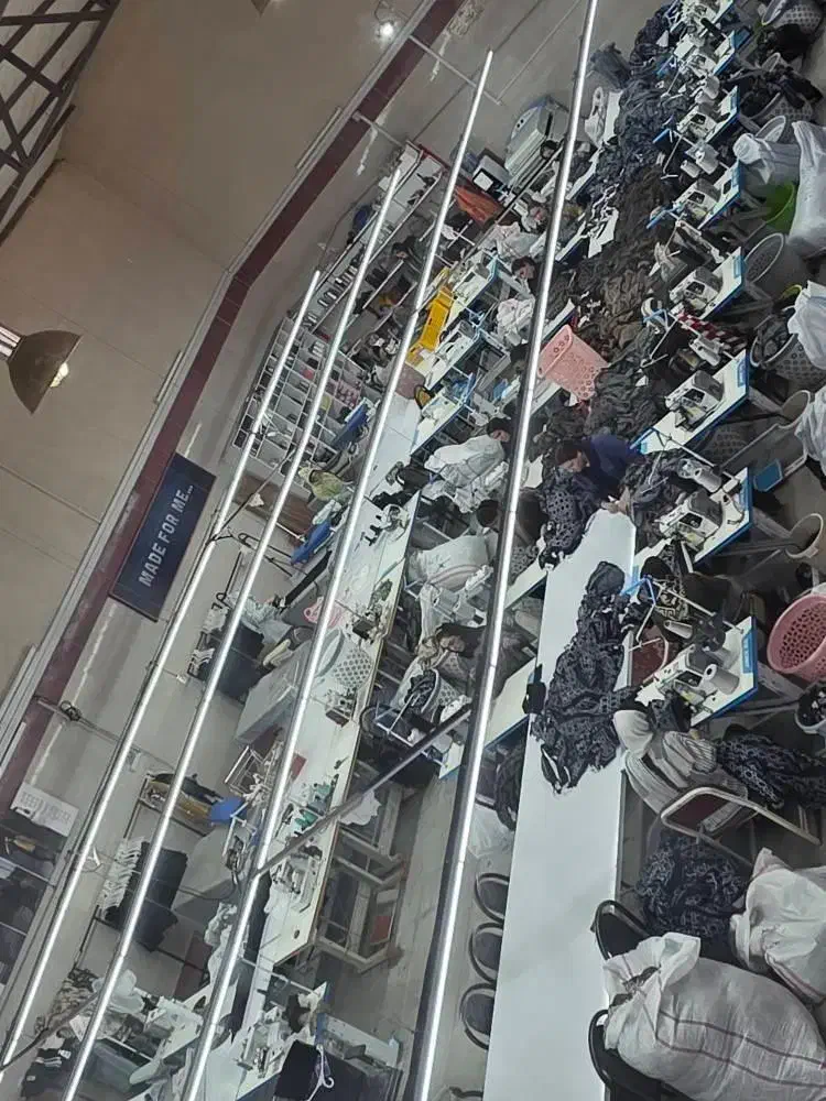 استخدام ادمین خلاق تمام‌وقت +مدل+فروشنده|استخدام اداری و مدیریت|یزد, |دیوار