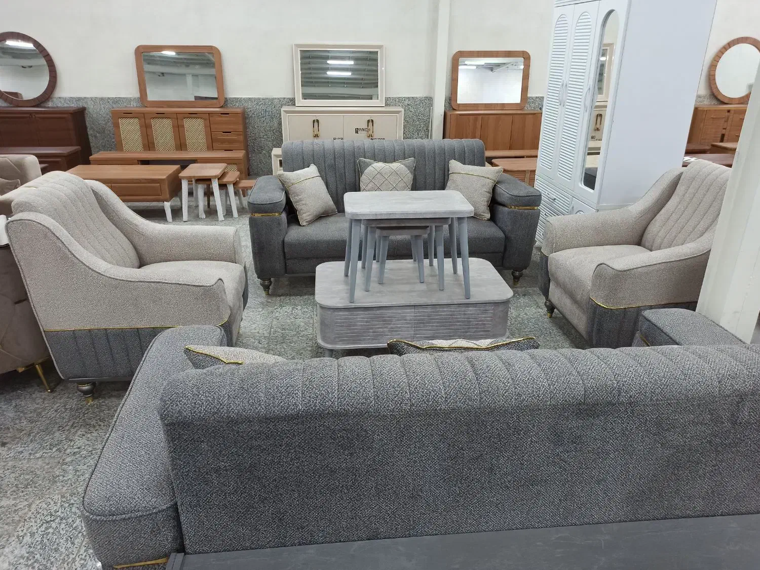 کارگر ساده ایرانی یا اتباع مجاز|استخدام صنعتی، فنی، مهندسی|خمینیشهر, |دیوار