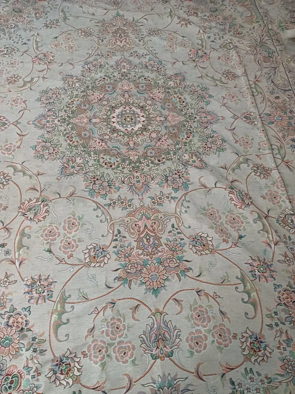 روفرشی|روفرشی|بروجرد, |دیوار