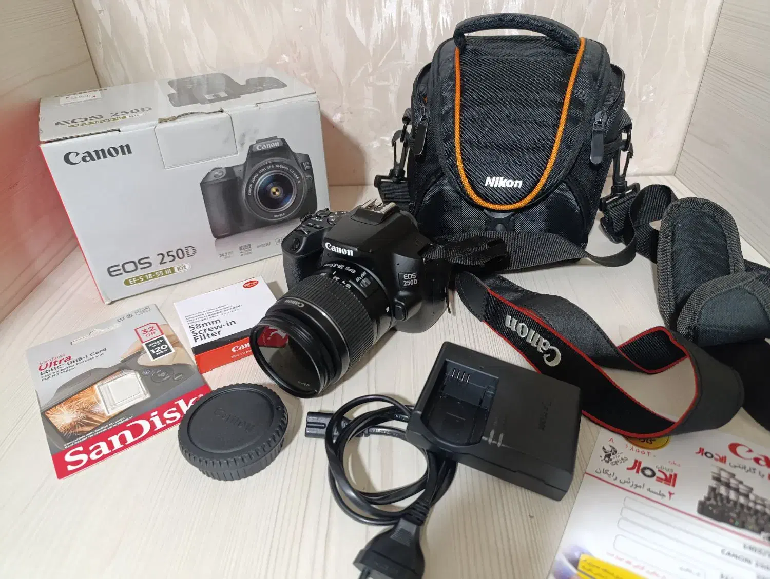 دوربین کنون 250d سالم‌همراه با تجهیزات|دوربین عکاسی و فیلم‌برداری|مشهد, نوید|دیوار