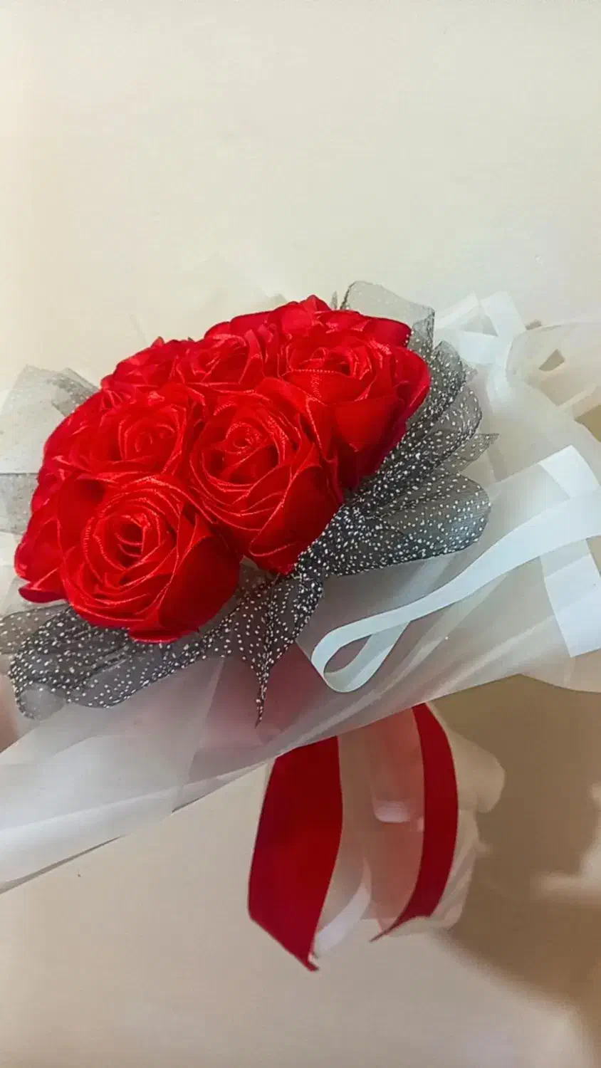 باکس و دسته گل آماده هدیه|گل مصنوعی|کرمان, |دیوار