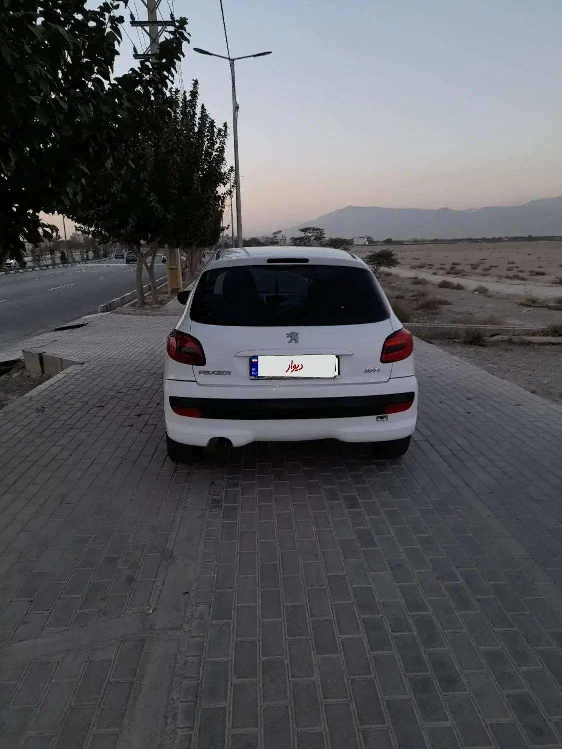پژو 207i اتوماتیک، مدل ۱۳۹۰|خودرو سواری و وانت|باغستان, |دیوار