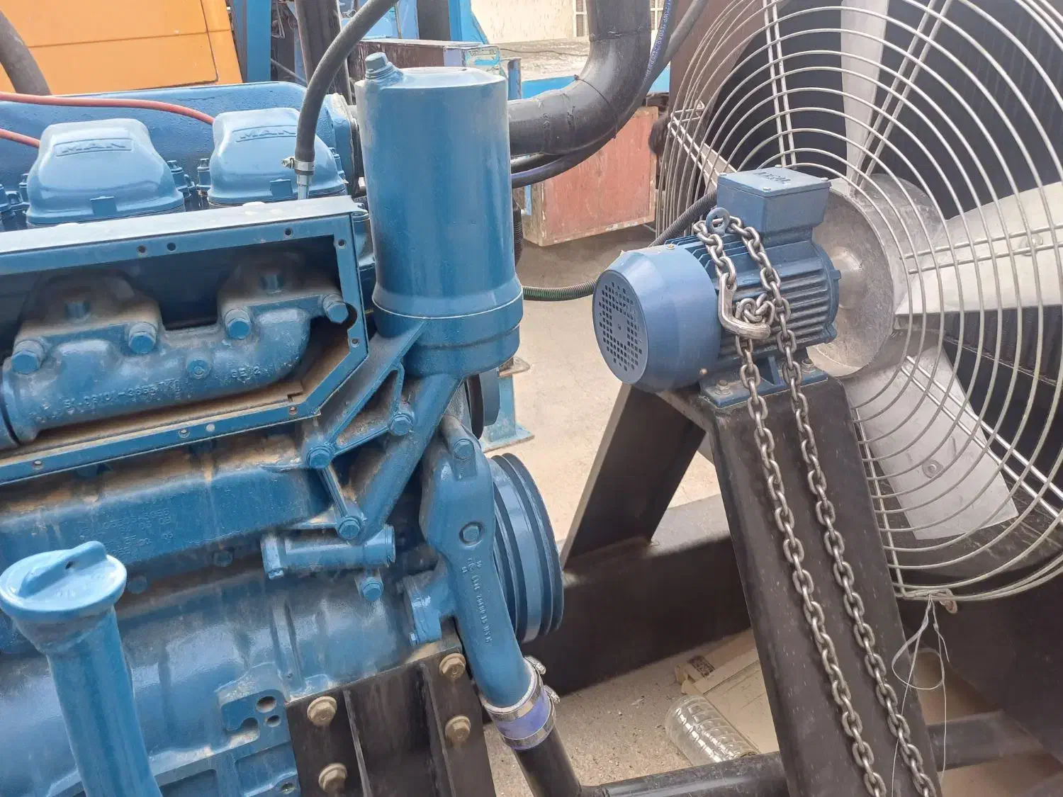 فروش موتورژنراتور مان ۶ سیلندر آور حال شده|ماشین‌آلات صنعتی|شیروان (خراسان), |دیوار