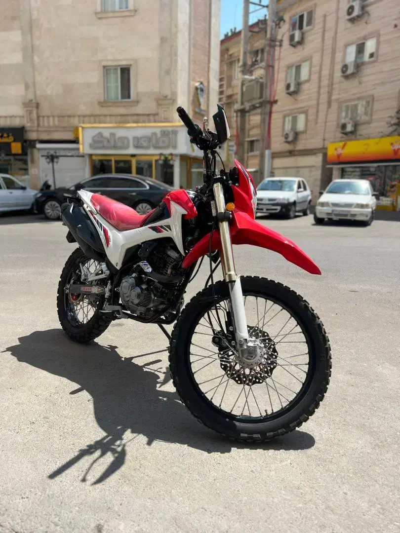 موتور فلت ۲۰۰ آخر ۱۴۰۲ انجیل۱۴۰۳ کاملا سالم|موتورسیکلت|رشت, سیا اسطلخ|دیوار