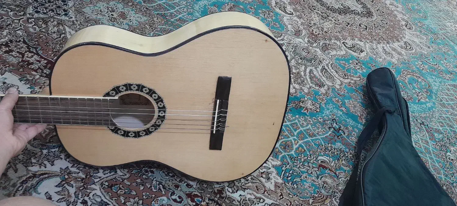 گیتار   G 200|گیتار، بیس، امپلیفایر|فولادشهر, B2|دیوار