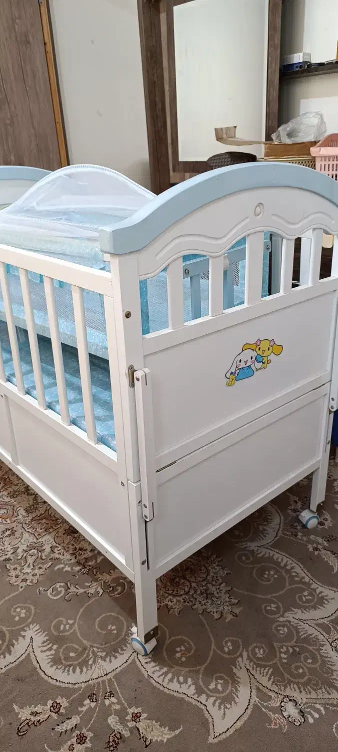 تخت و گهواره کودک وارداتی|تخت و سرویس خواب|فولادشهر, B5|دیوار