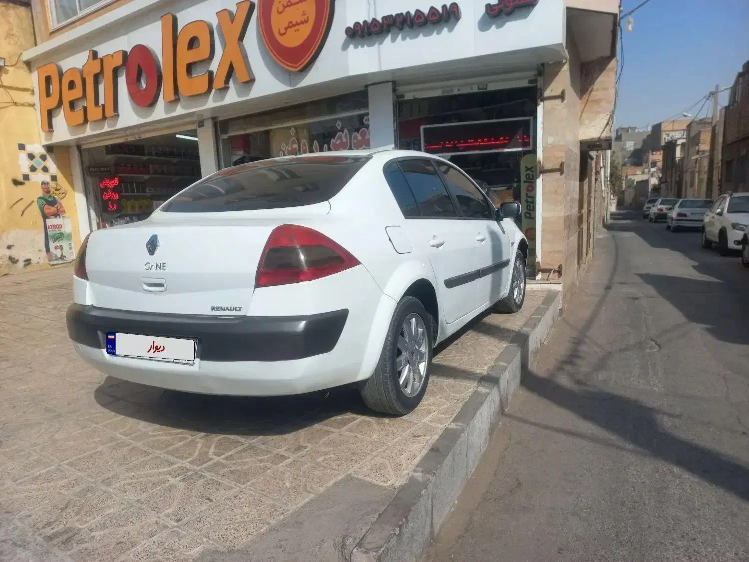 مگان ۲۰۰۰ اتومات|خودرو سواری و وانت|مشهد, پروین اعتصامی|دیوار