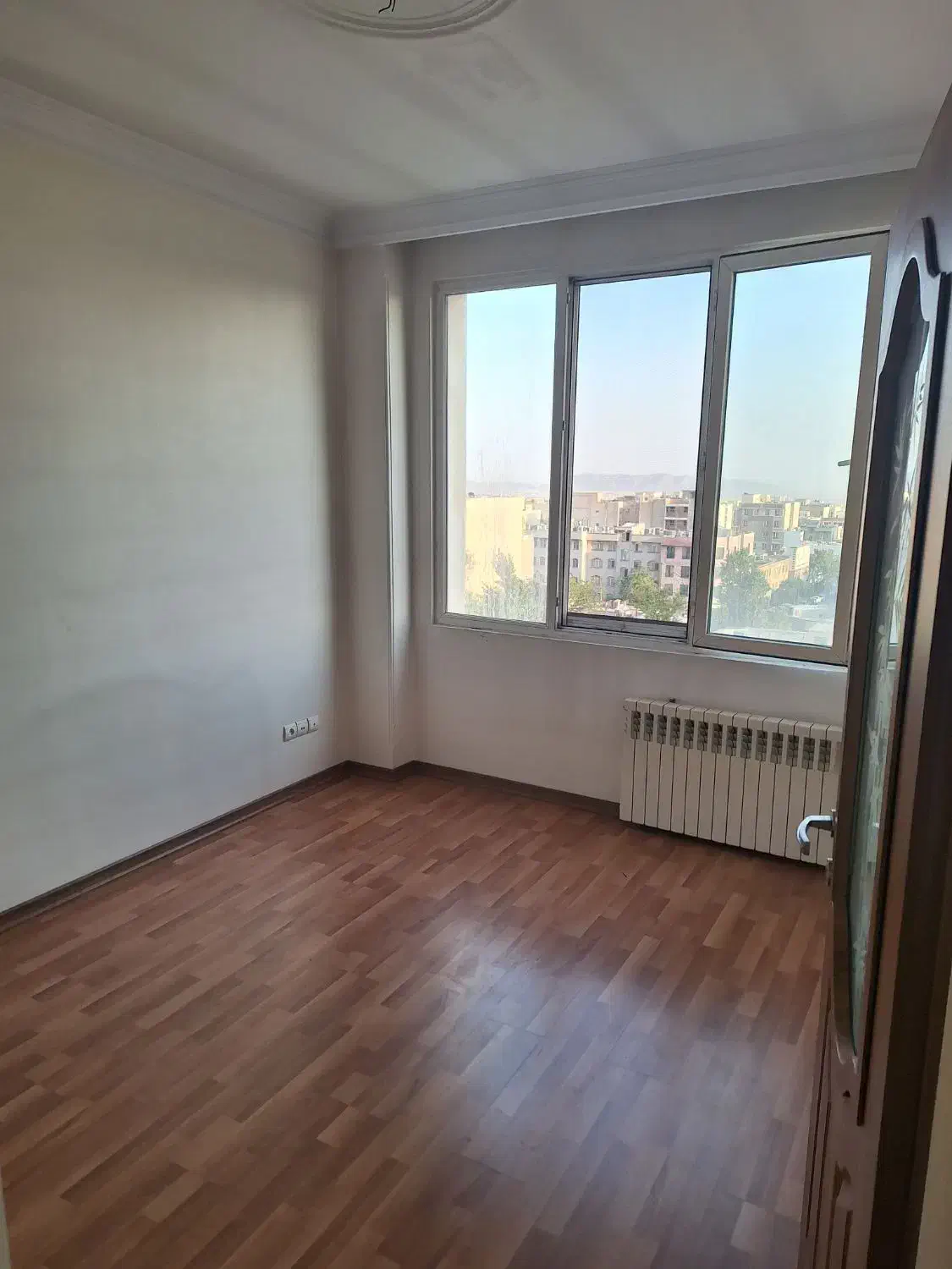 ۱۳۸ متری پاسداران دروس شهرزاد