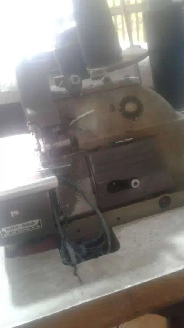 چرخ خیاطی راسته زیگزال قیچی اتو بخار وسایل کارگاه|چرخ خیاطی و ریسندگی|تهران, امام حسین|دیوار