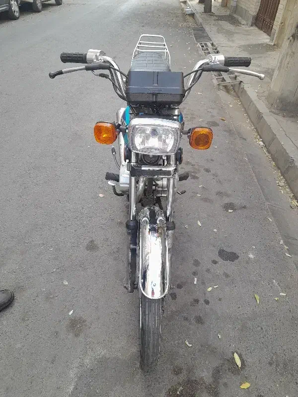 کبیر۱۵۰استارتی پنج دنده|موتورسیکلت|تهران, شهرک ولیعصر جنوبی|دیوار