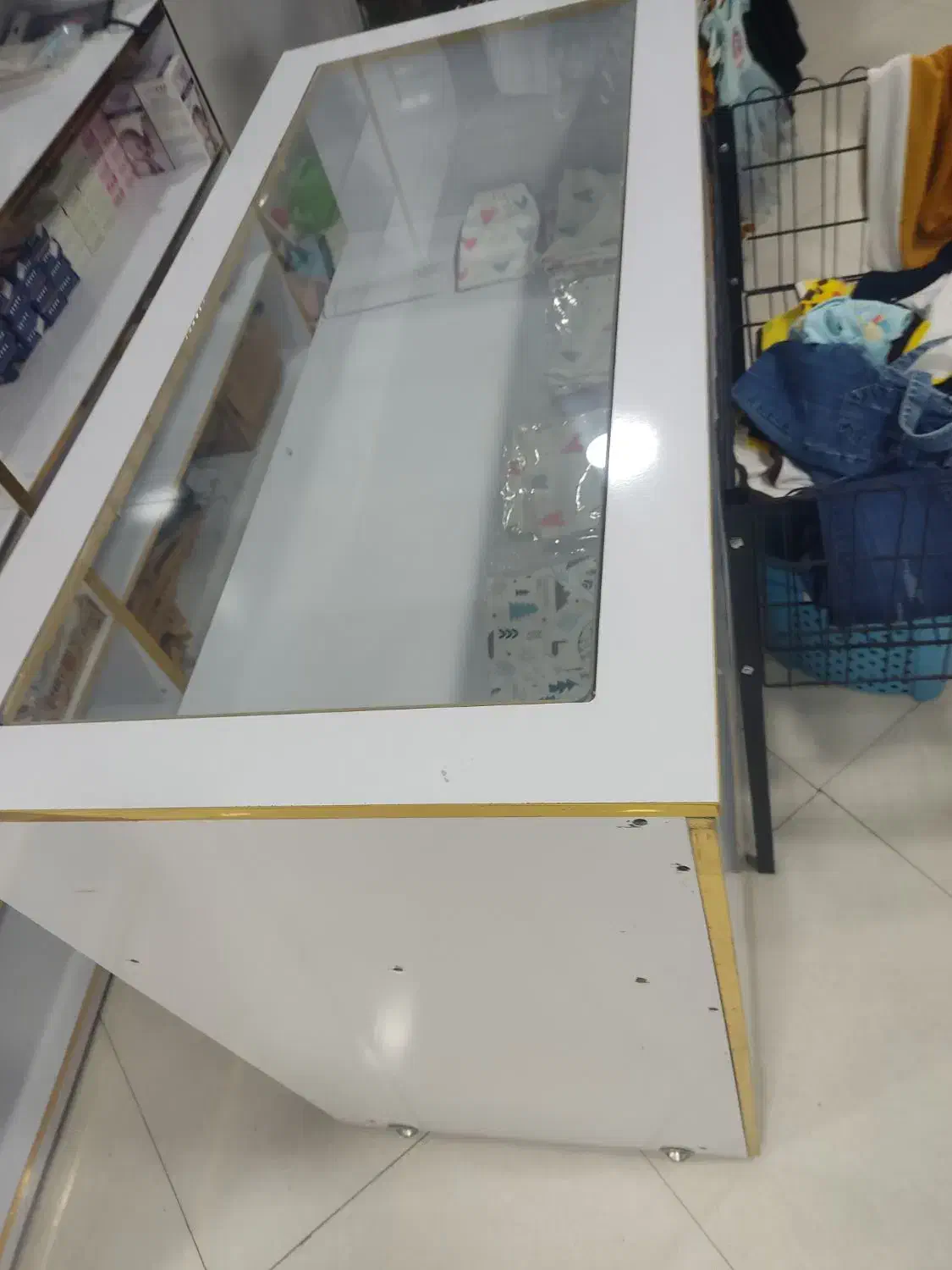 دکوروویترین مغازه پوشاک|بوفه، ویترین، کنسول|قائن, |دیوار