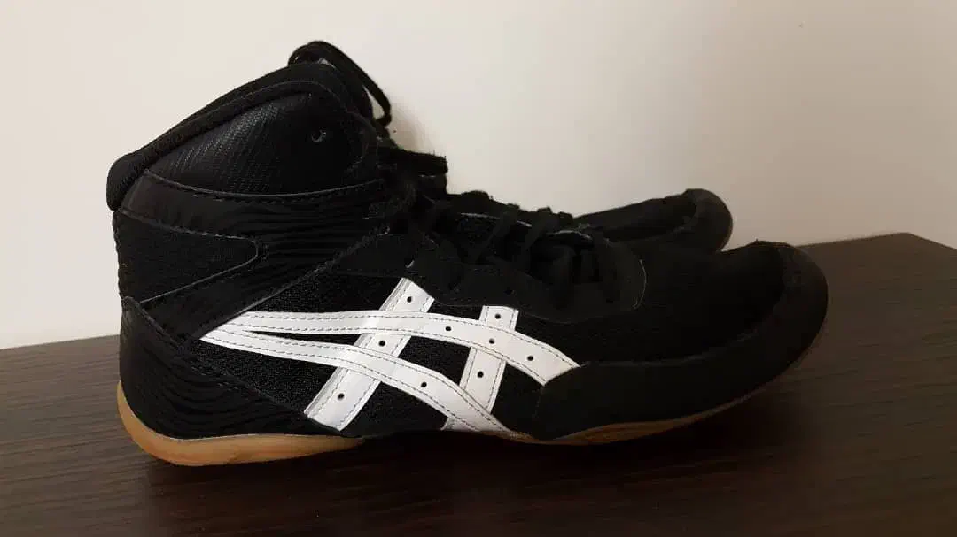 کتونی کشتی|تجهیزات ورزشی|تهران, باغ خزانه|دیوار