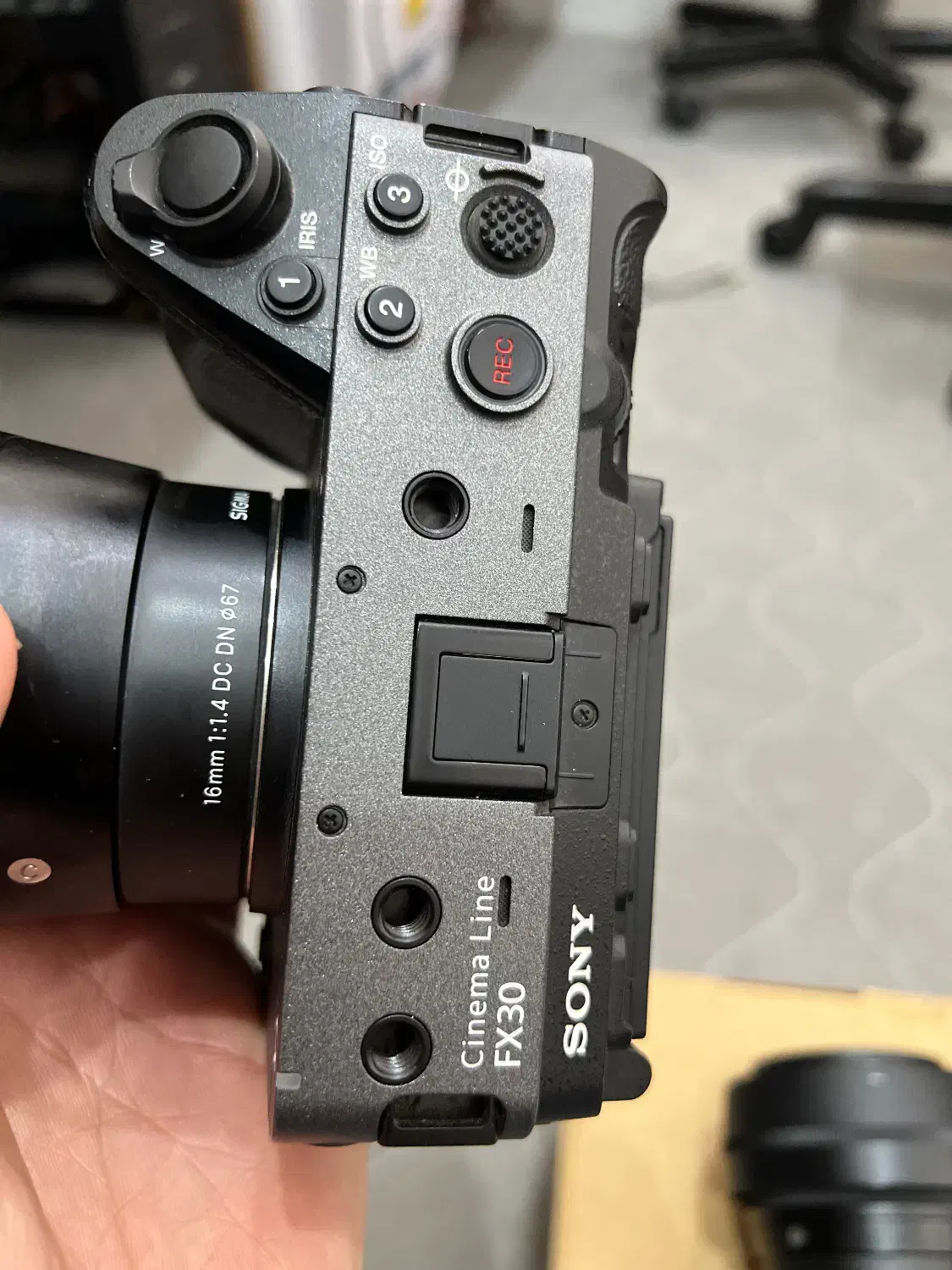 Sony fx30 with sigma 56 16 mm f1.4|دوربین عکاسی و فیلم‌برداری|تهران, دستغیب|دیوار