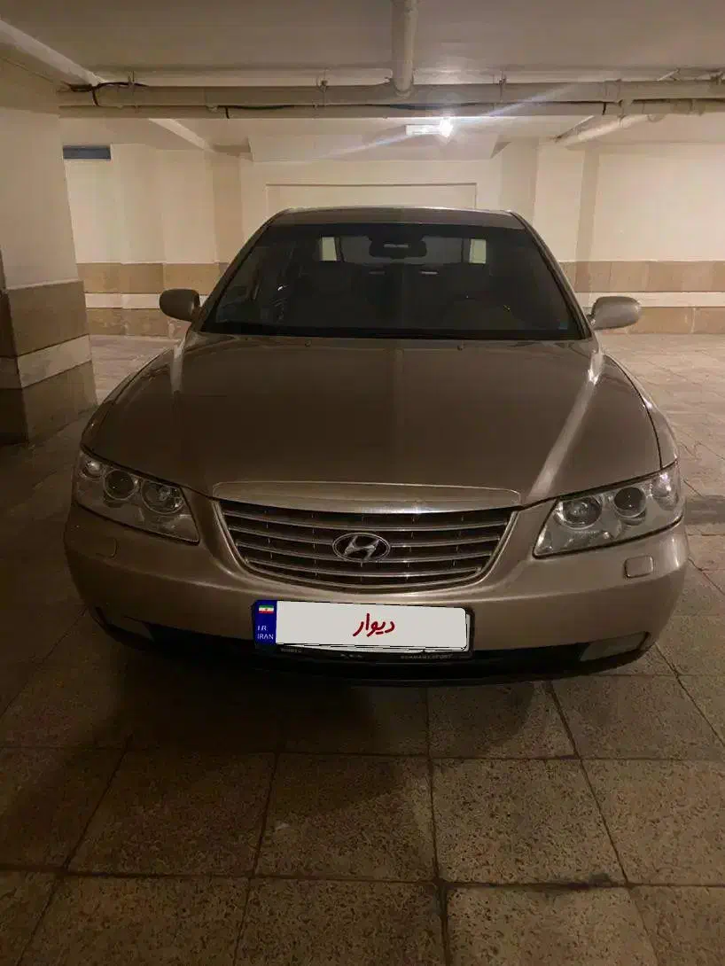 آزرا۲۰۰۷ فول فول.  بدون رنگ و آفتاب سوختگی|خودرو سواری و وانت|اصفهان, عباسآباد|دیوار