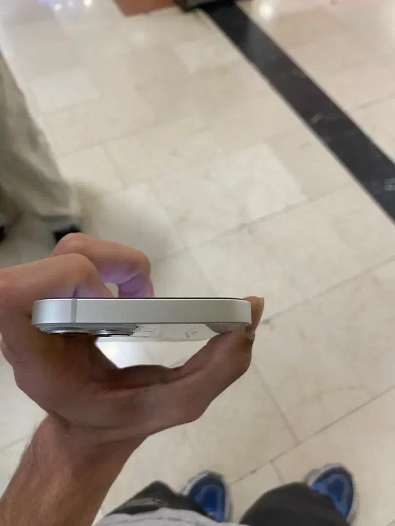 ۱۳ نرمال ۱۲۸ سفید ch باتری ۸۸|موبایل|تهران, باغ فیض|دیوار