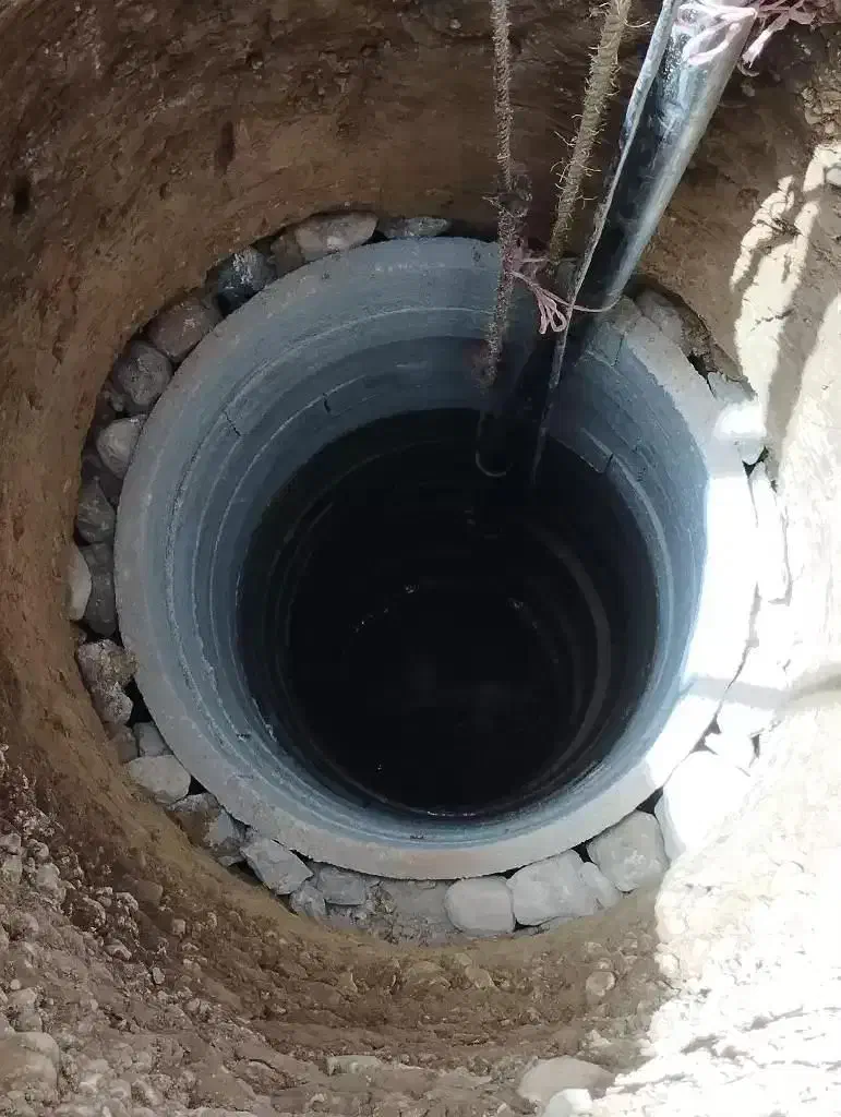 مقنی حفر چاه آب|خدمات پیشه و مهارت|دهگلان, |دیوار