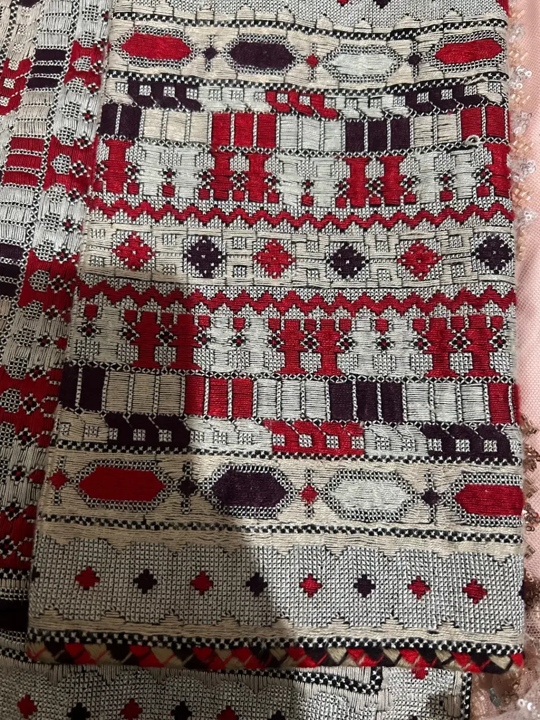 زیاستین گراف در حد نو|لباس|زاهدان, |دیوار