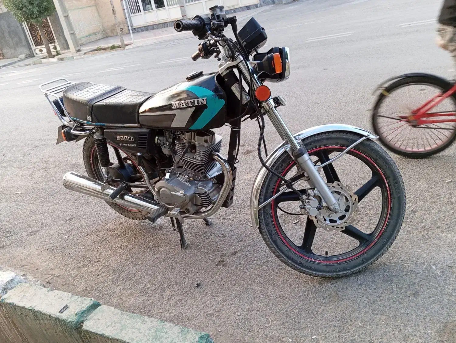 فروش موتورسیکلت دوچرخ|موتورسیکلت|اراک, |دیوار