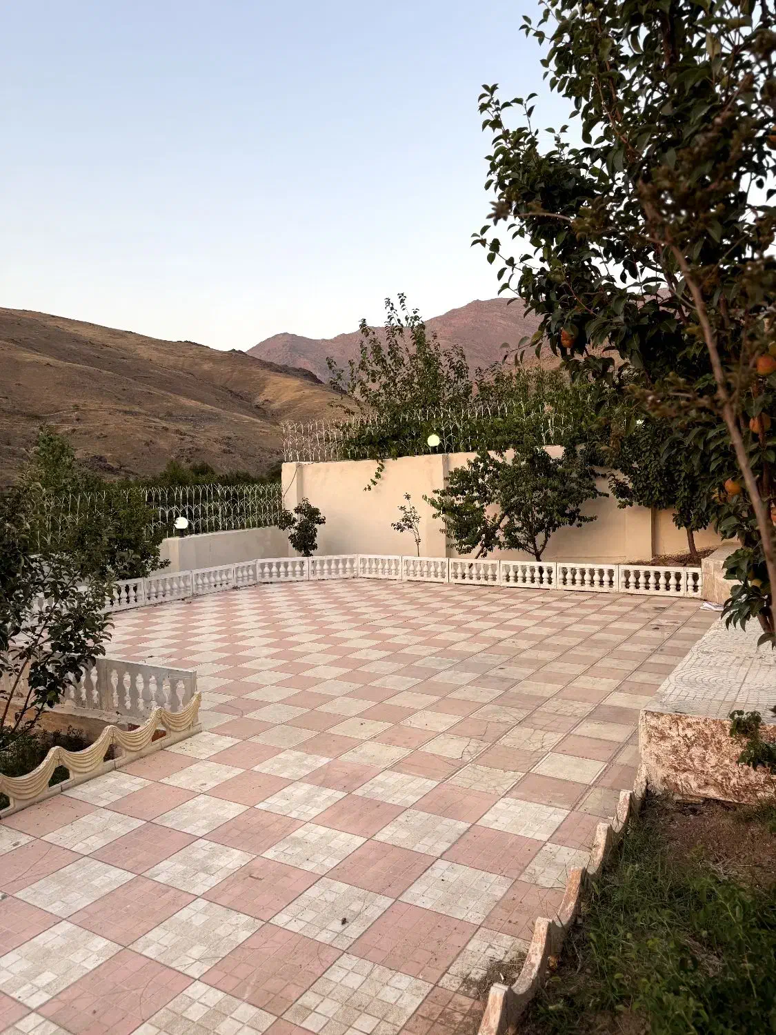 اجاره ویلا باغ لاکچری صلوات اباد|اجارهٔ کوتاه‌مدت ویلا و باغ|سنندج, |دیوار