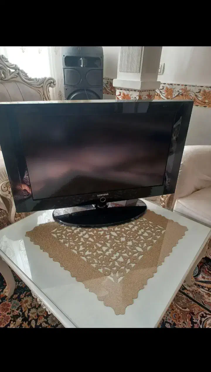 تلویزیون ۳۲ اچ دی|تلویزیون و پروژکتور|تاکستان, |دیوار