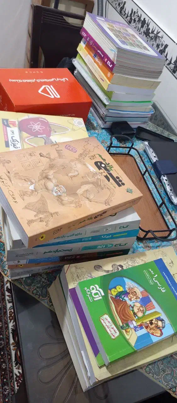 کتاب های کنکوری و کمک درسی نو|لوازم التحریر|میانه, |دیوار