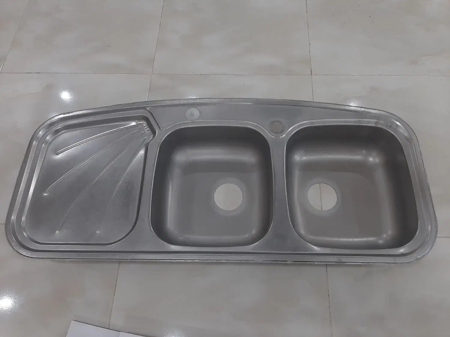 سینک|آب‌چکان و نظم‌دهنده ظروف|سیرجان, |دیوار