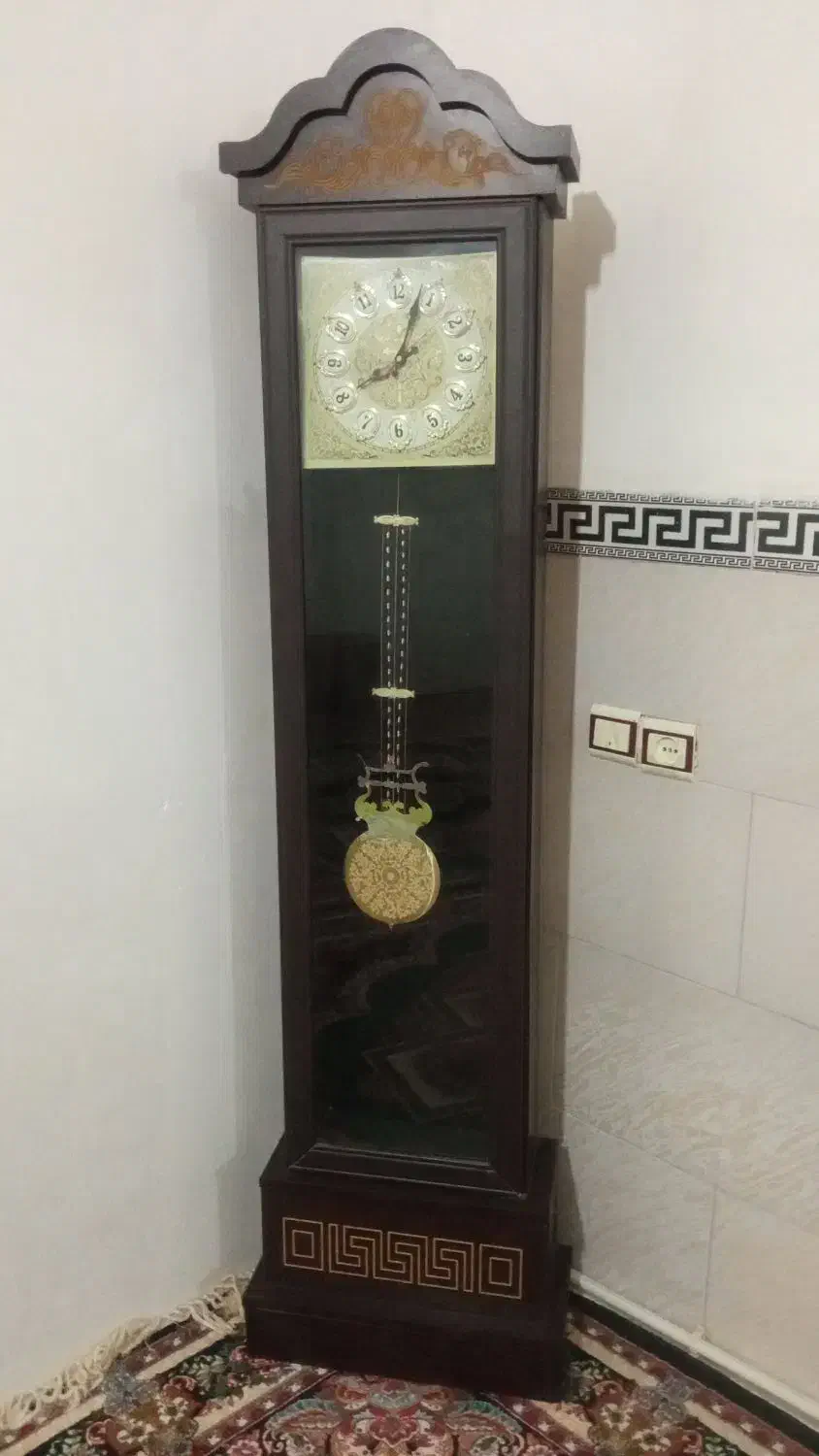 ساعت|ساعت|قدس, شهر‌قدس|دیوار