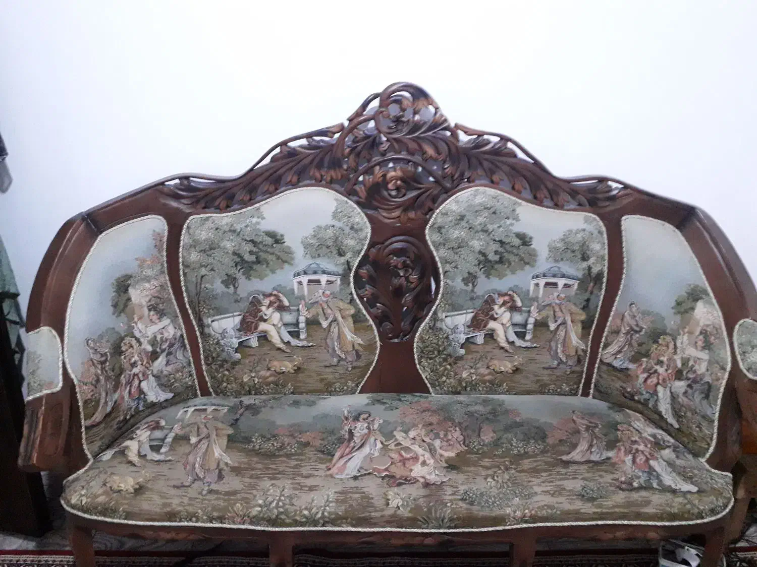 مبل سلطنتی|مبلمان خانگی و میز عسلی|خوی, |دیوار