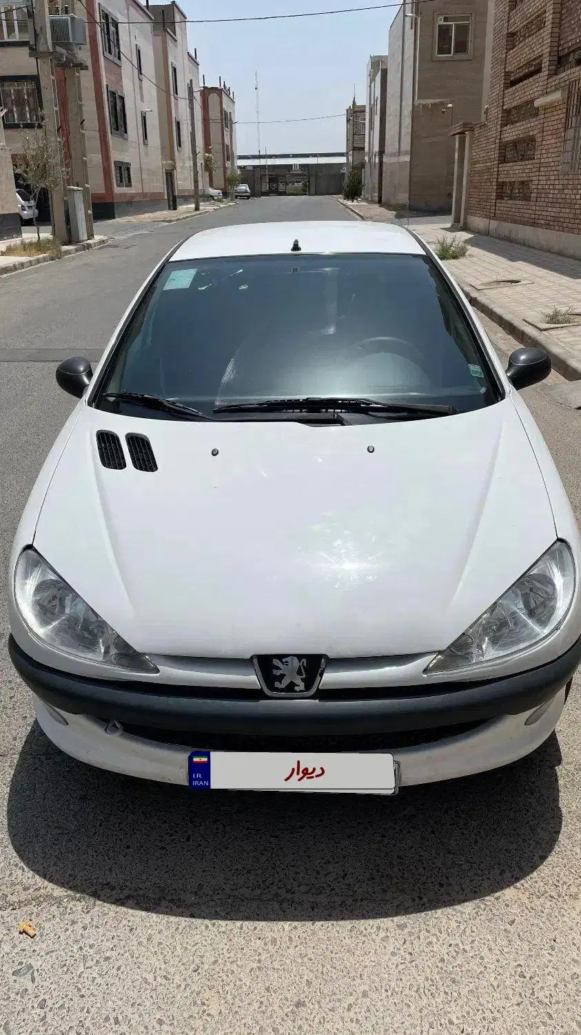 206 مدل 98|خودرو سواری و وانت|زاهدان, |دیوار