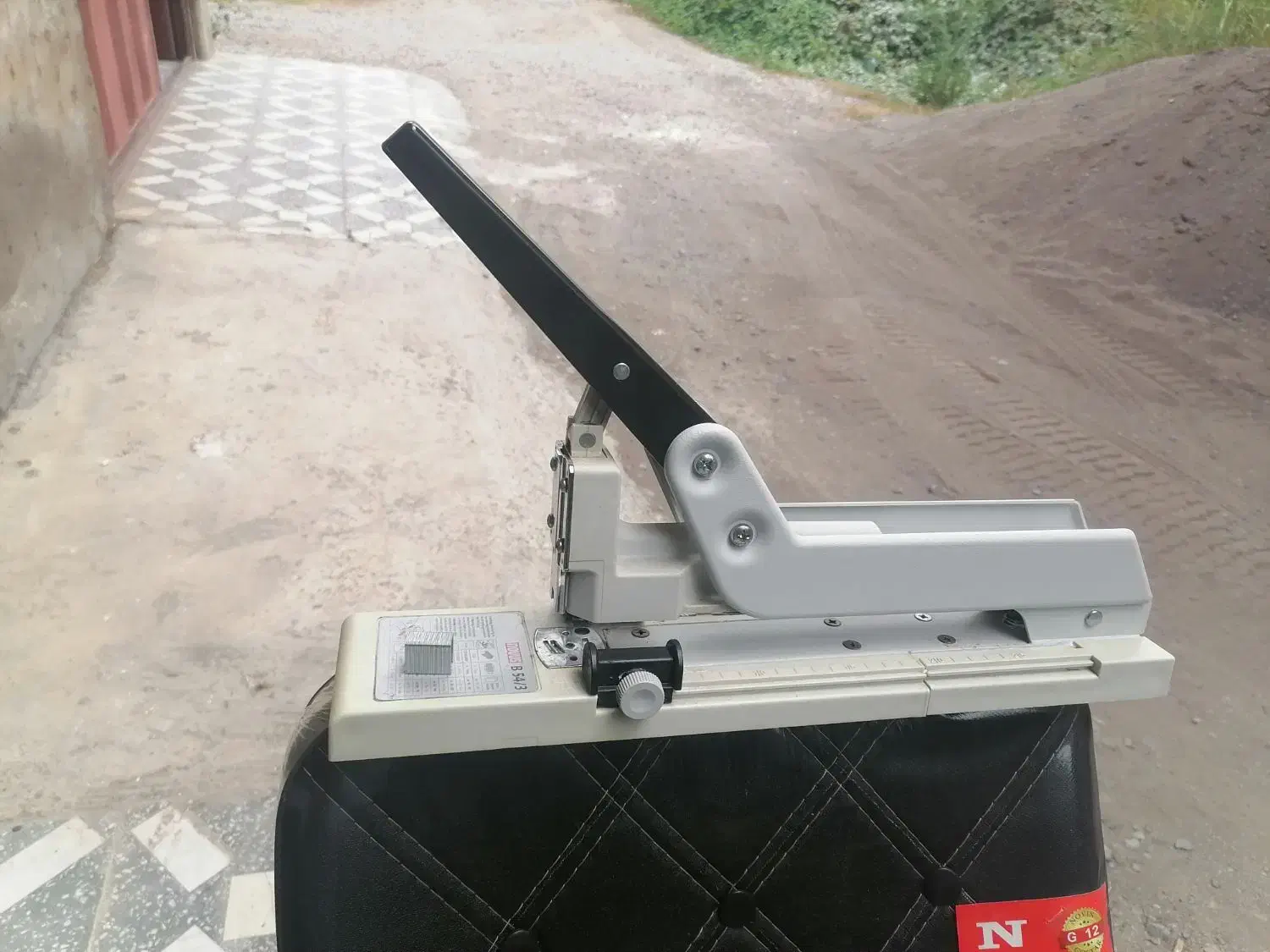 منگنه بزرگ نووس|لوازم التحریر|زرگرشهر, |دیوار