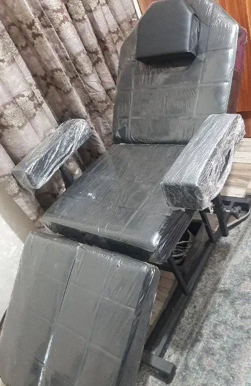 تخت تاتو چهارتیکه|آرایشگاه و سالن‌های زیبایی|رشت, فرزانه|دیوار